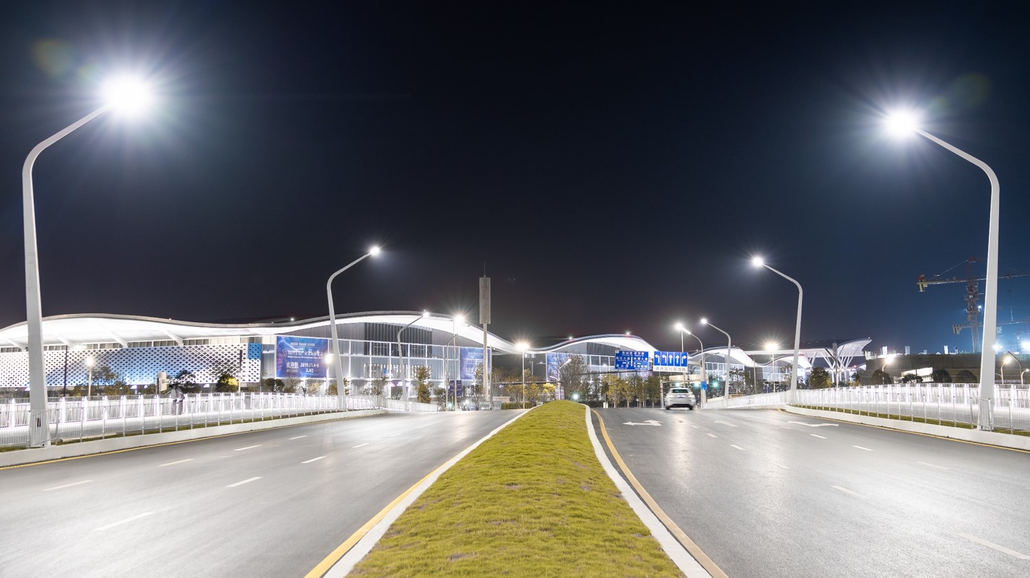 Shenzhen Airport New City Launch Area Road Lighting Project